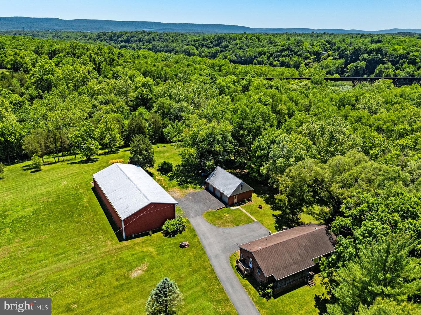 16318 Canal Road photo 39