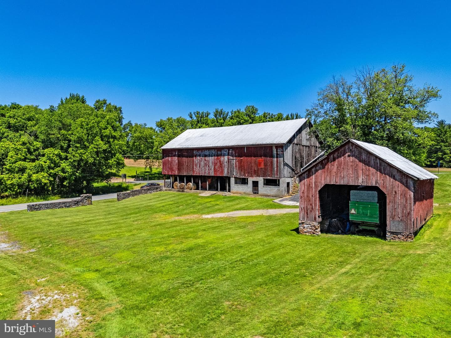 16318 Canal Road photo 57