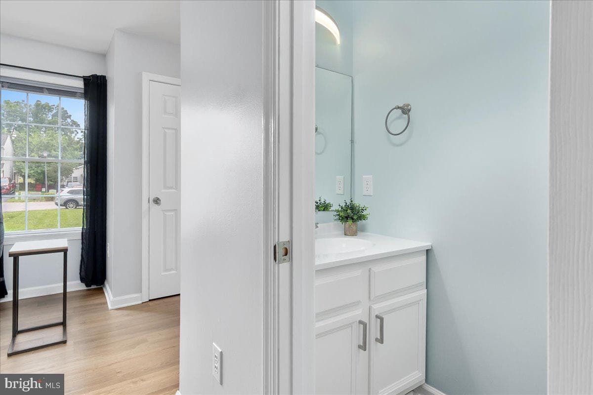 18024 Edith Avenue photo 11