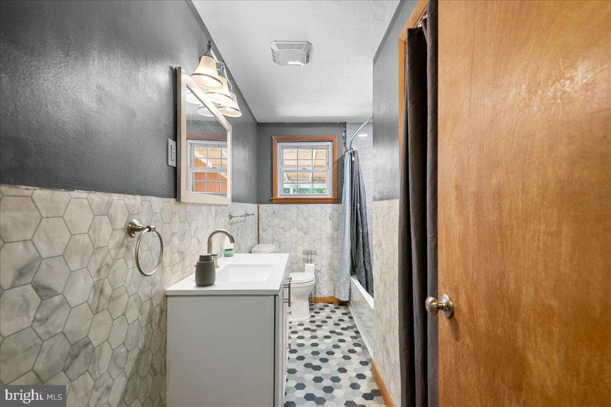 13816 White Oak Ridge photo 12