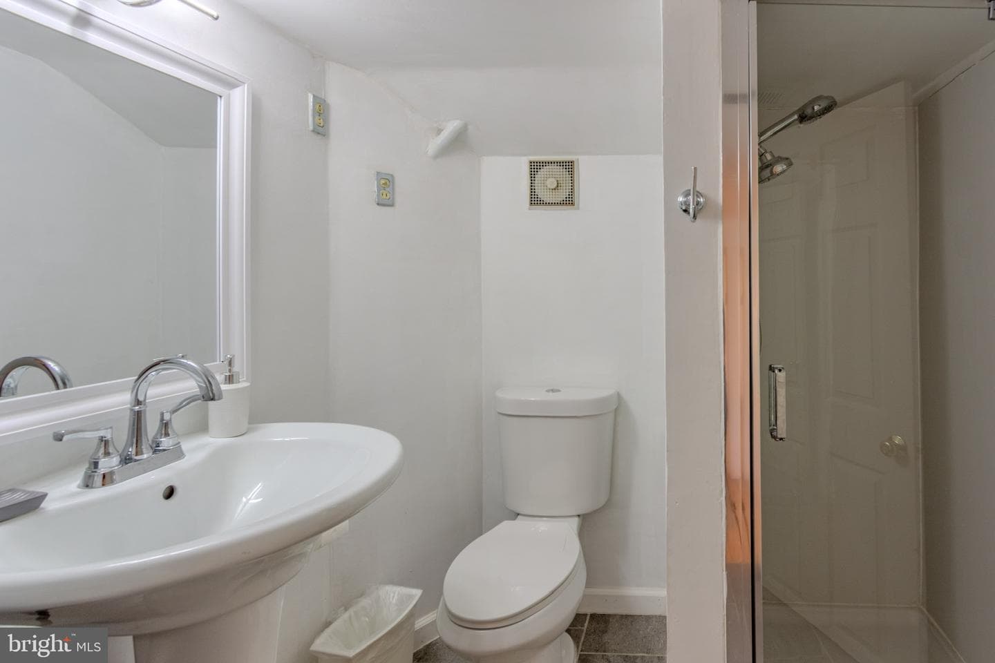 8418 Mapleville Road photo 31