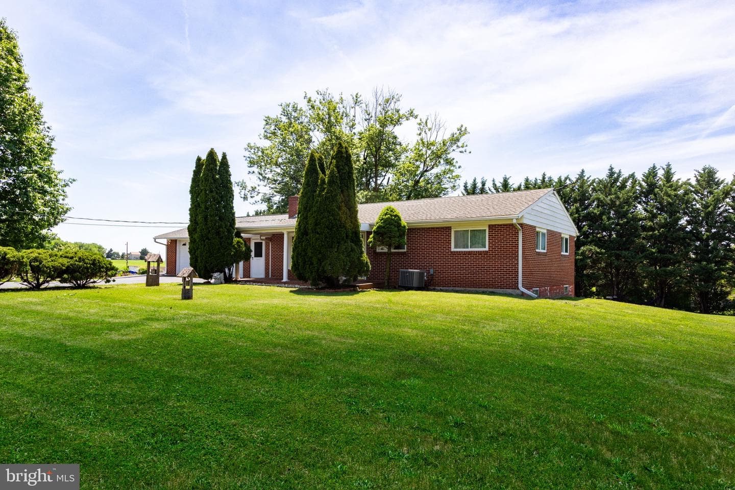 8418 Mapleville Road photo 4