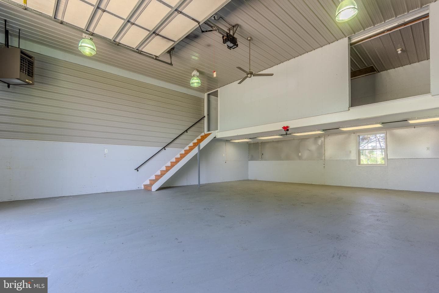 8418 Mapleville Road photo 57