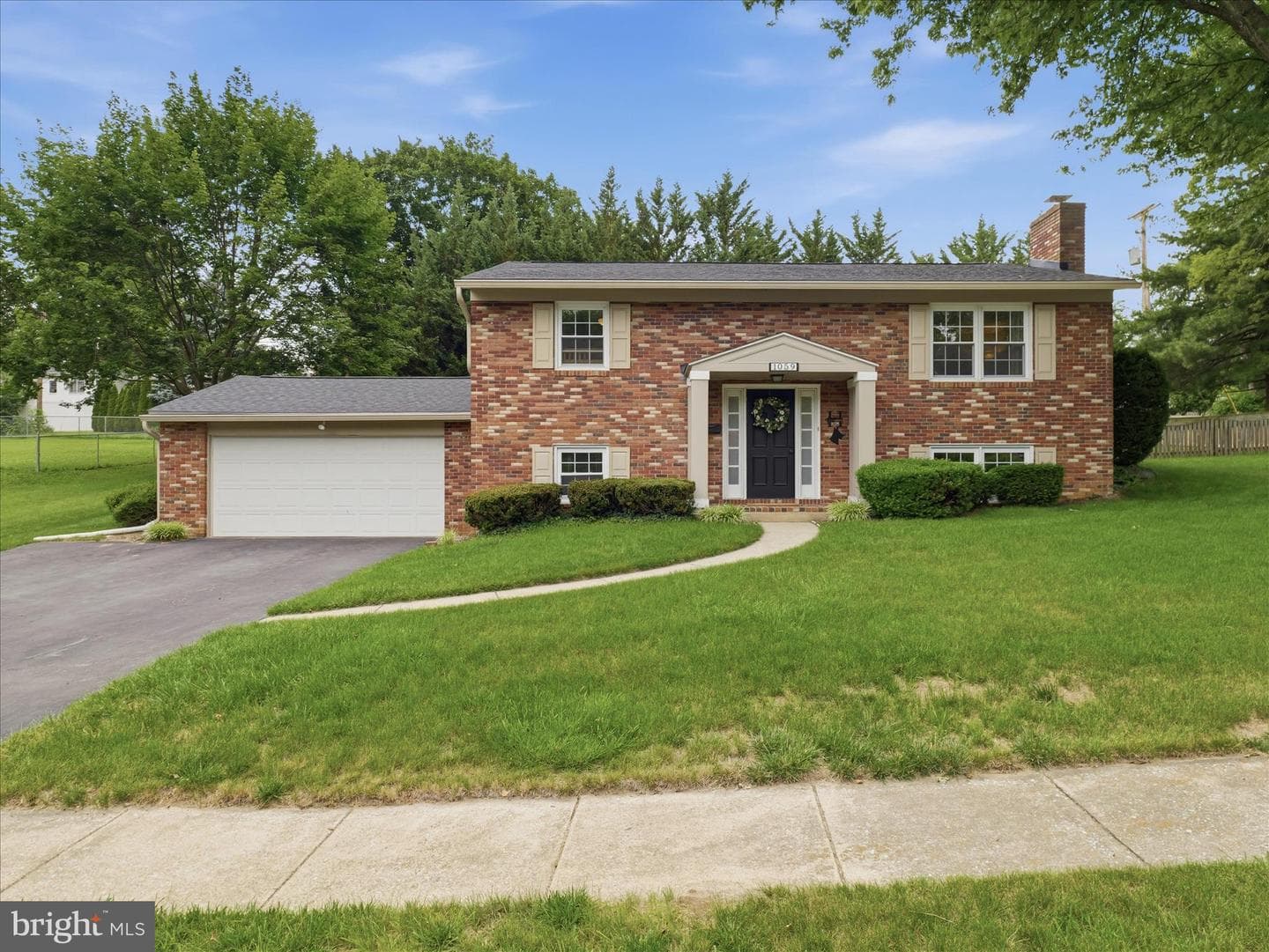 1059 Valleybrook Drive