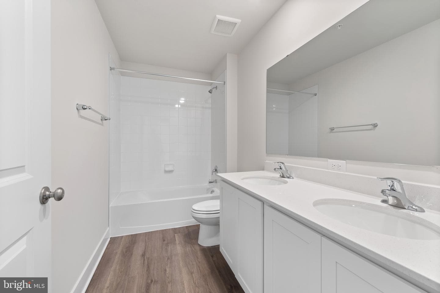 1216 Moller Avenue photo 22