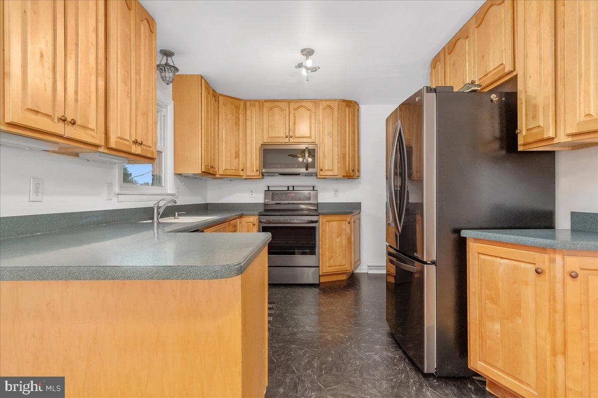 10602 Oaktree Circle photo 10