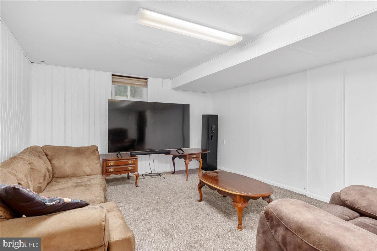 10602 Oaktree Circle photo 21