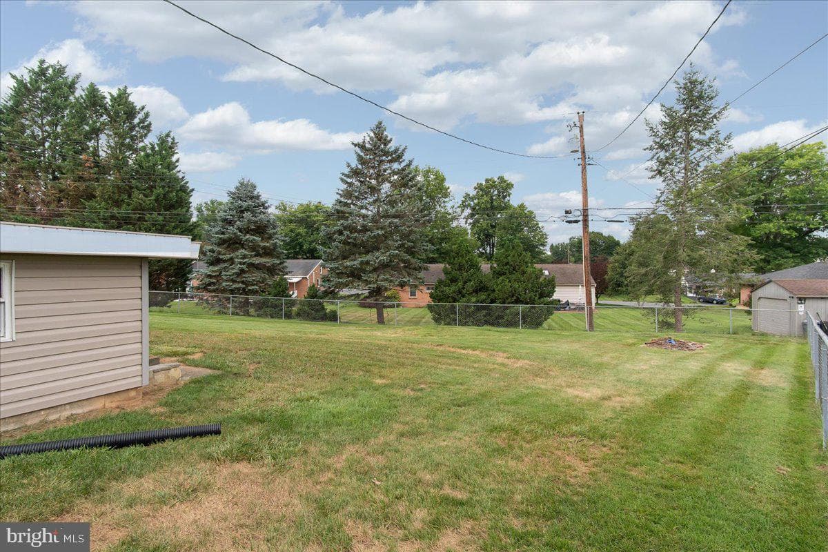 10602 Oaktree Circle photo 30