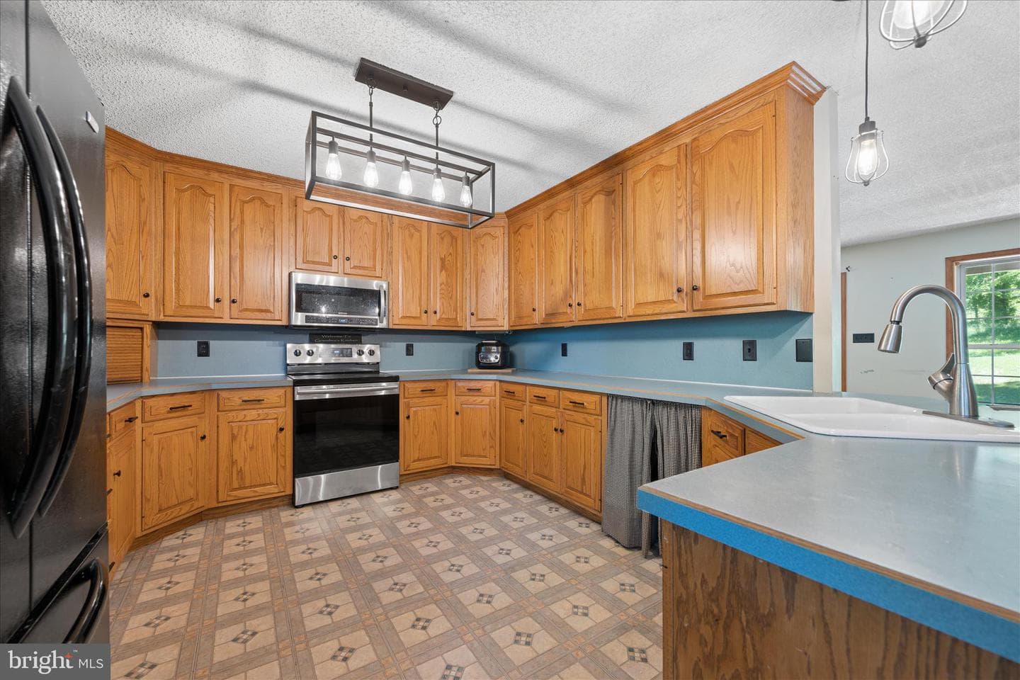 8354 Mountain Laurel Road photo 12