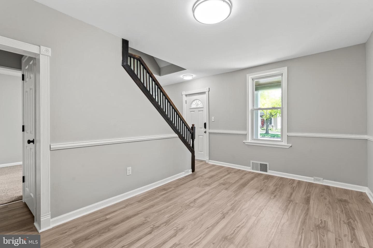 527 W Wilson Boulevard photo 5
