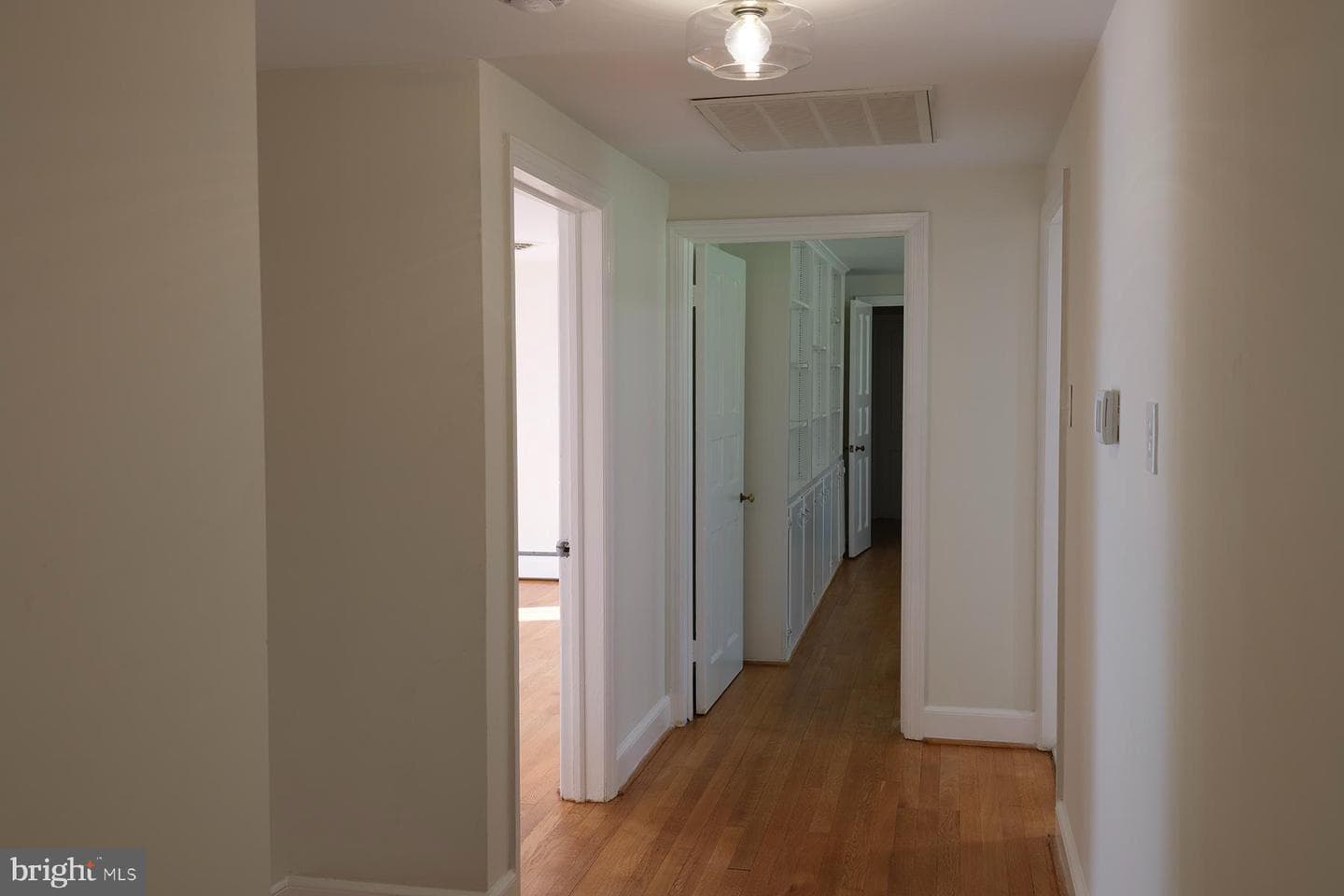 1046 The Terrace photo 24