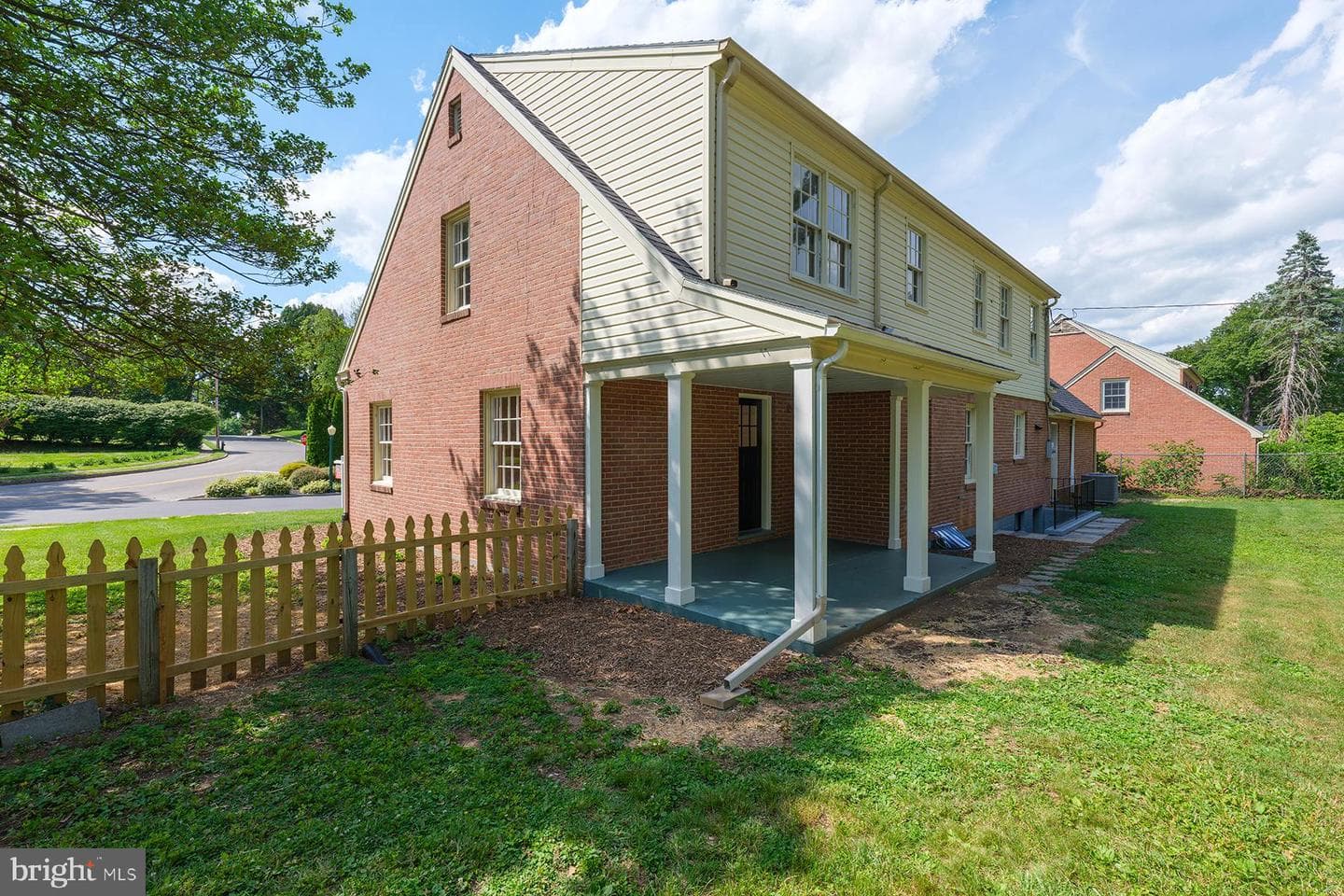 1046 The Terrace photo 39