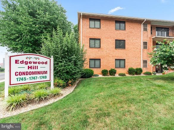 1745 Edgewood Hill Circle #2, Hagerstown