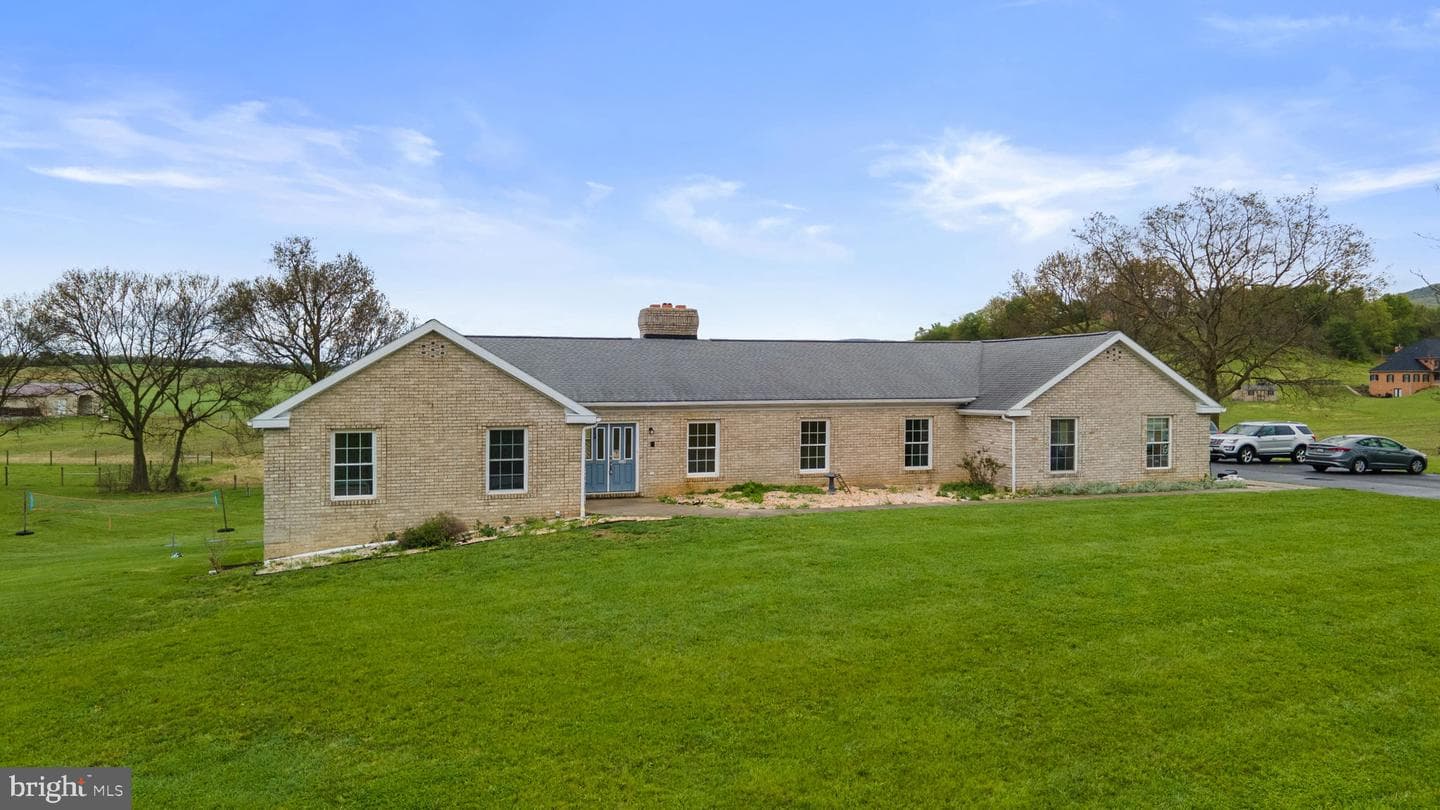 21712 Chewsville Road photo 4