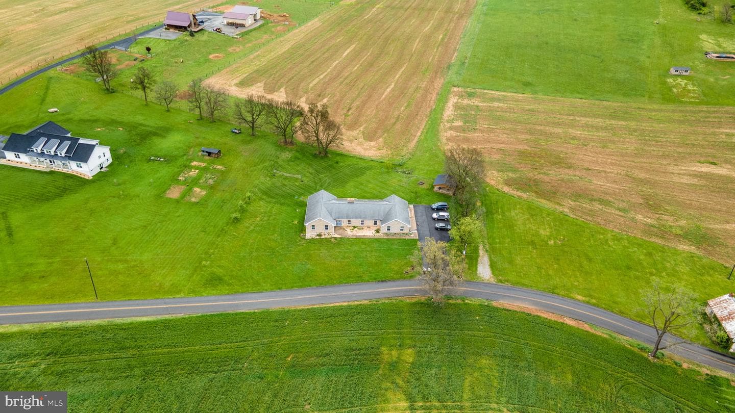 21712 Chewsville Road photo 52