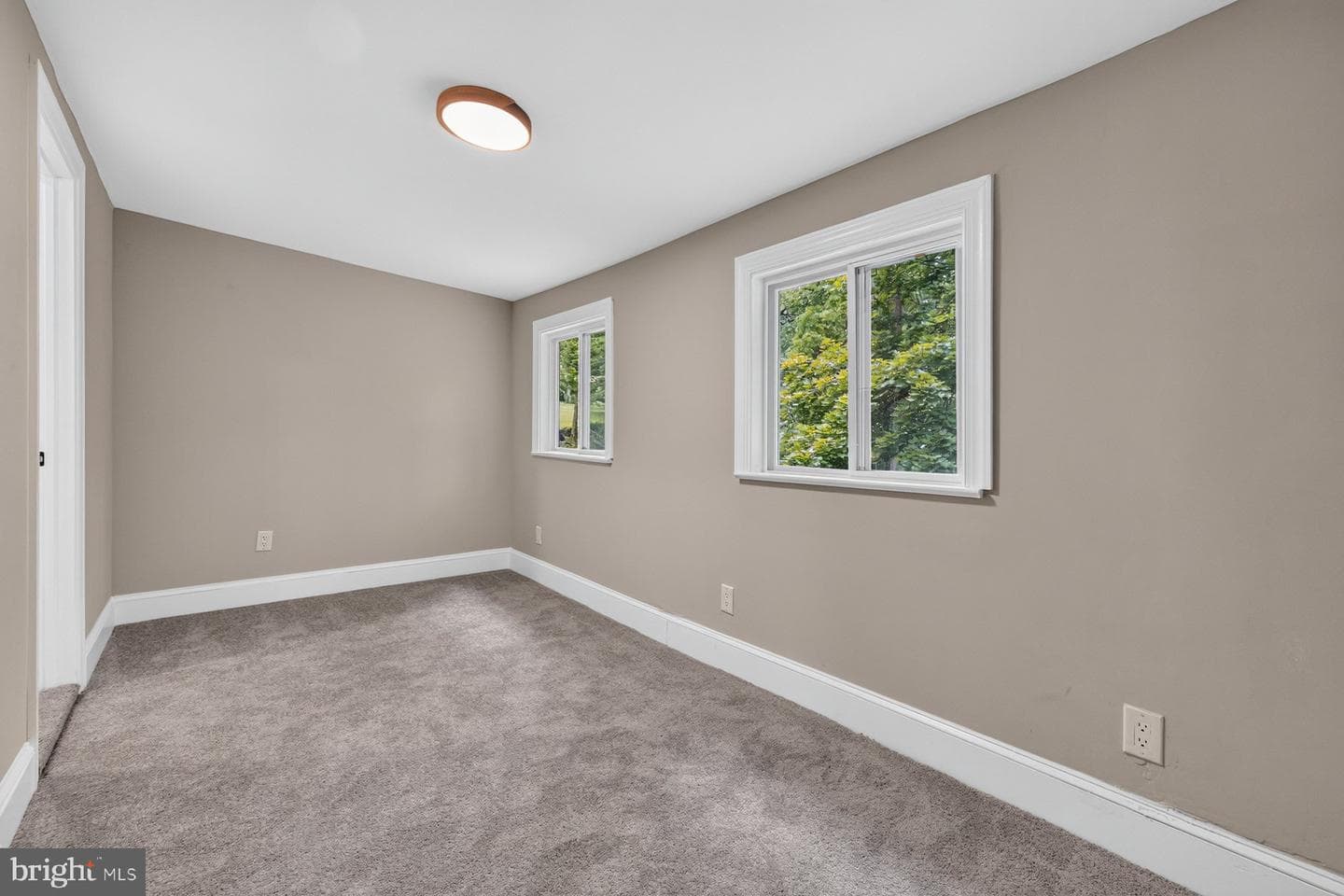 25546 Military Road photo 23
