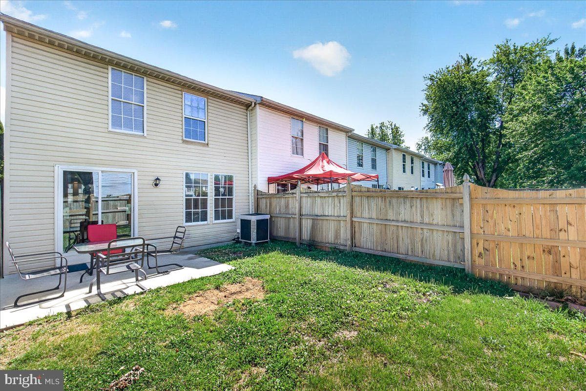 1525 Iris Court photo 27