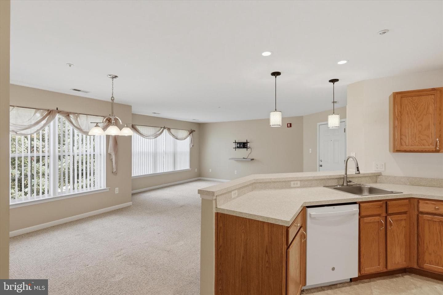 2029 Windsong Drive photo 16