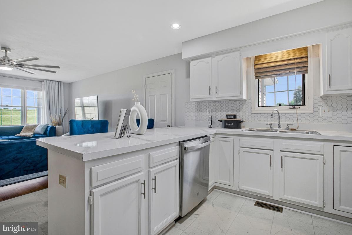 12225 W Lawn Lane photo 18