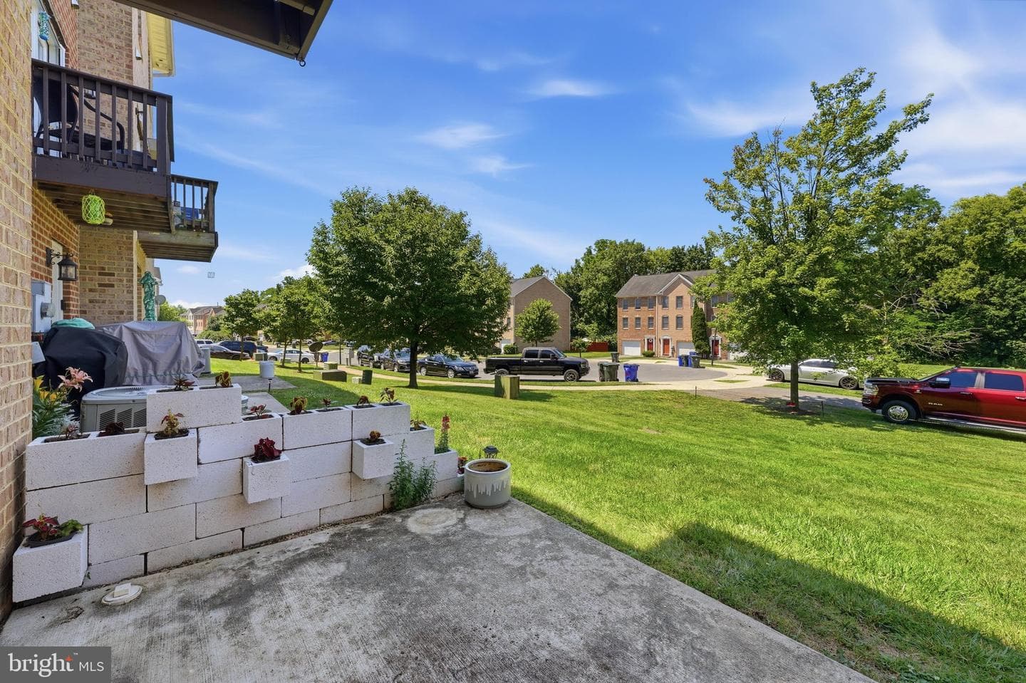 547 Pangborn Boulevard photo 31