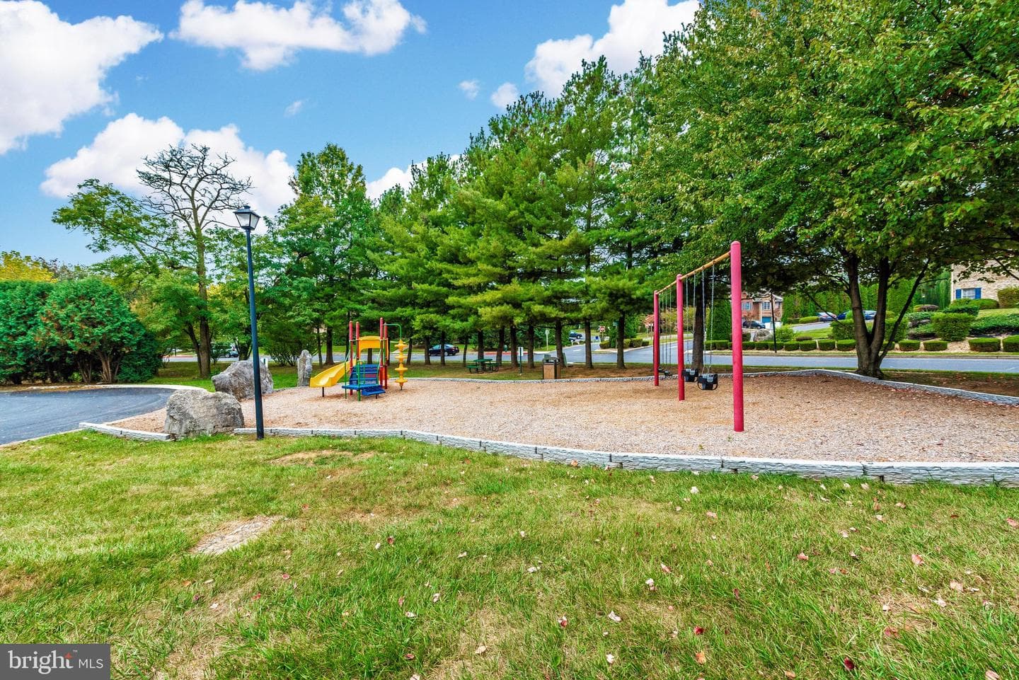 1257 Lindsay Lane photo 57