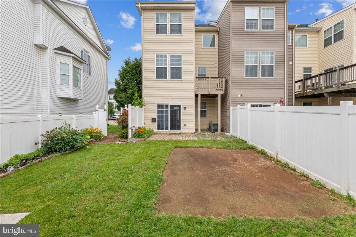 12921 Yellow Jacket Road photo 39