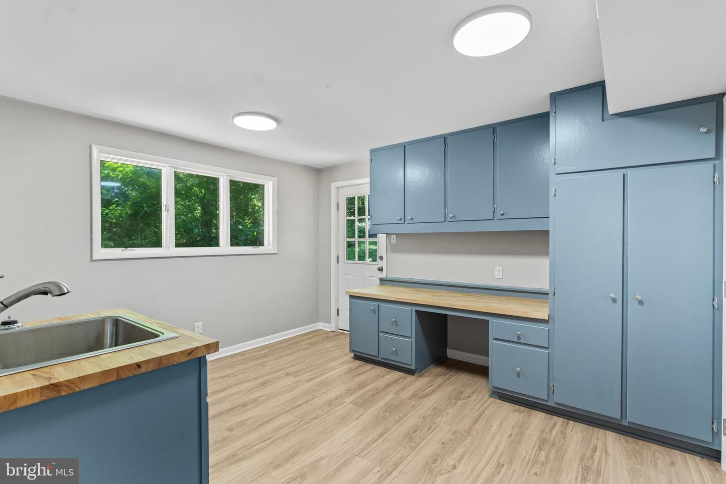 9838 Garis Shop Road photo 58