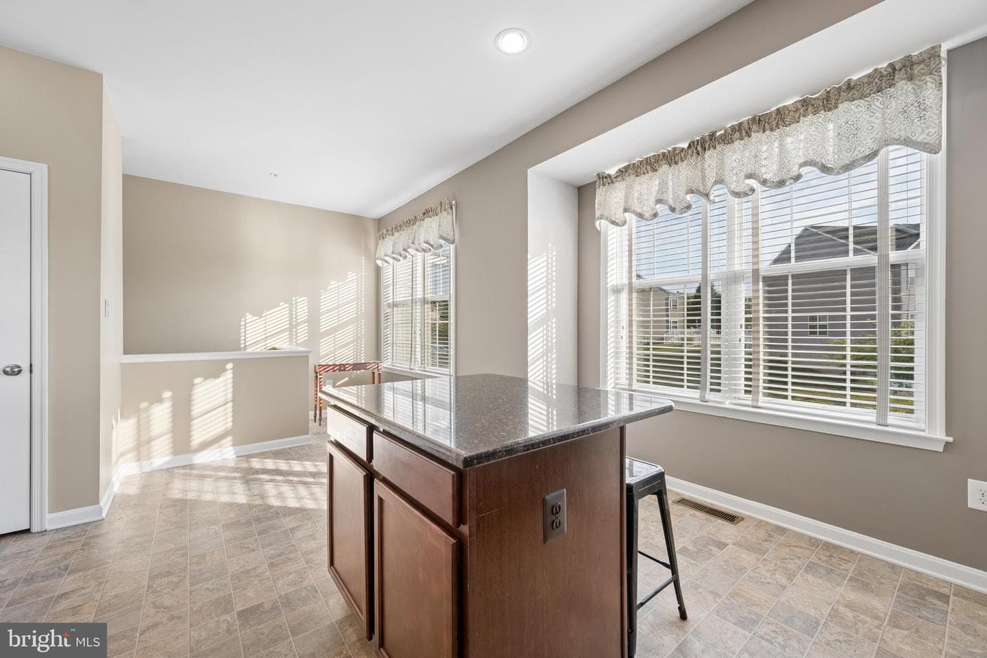 10367 Lantern Lane photo 32