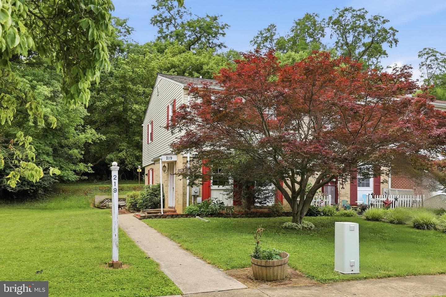 219 Queen Annes Court