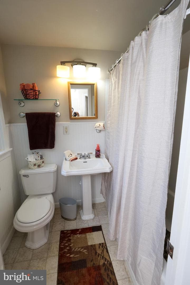 824 Armstrong Avenue photo 26