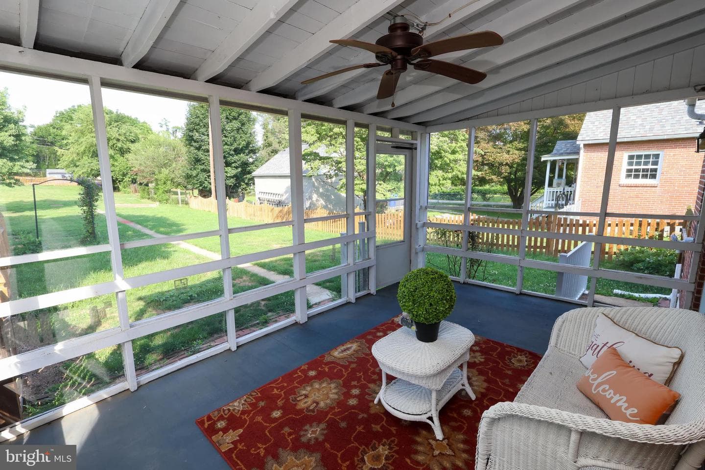 824 Armstrong Avenue photo 41