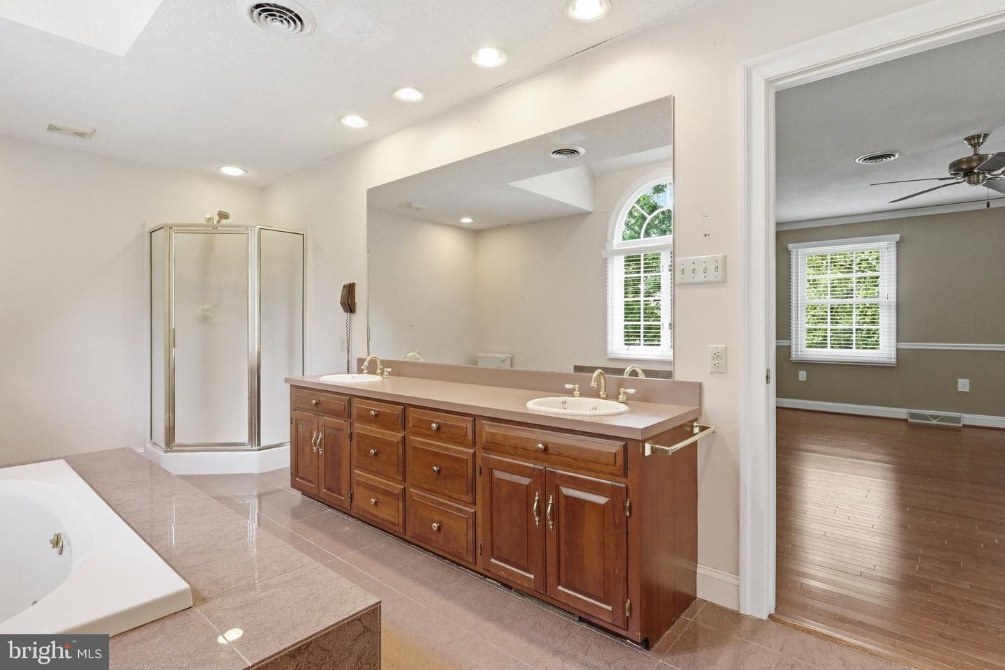 20119 Teakwood Drive photo 36