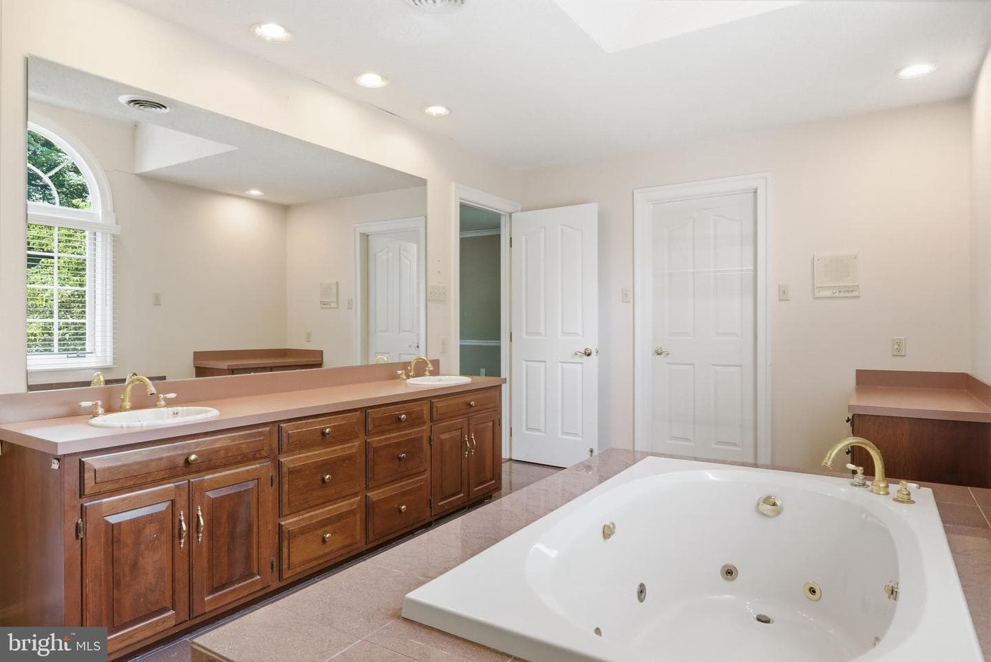 20119 Teakwood Drive photo 38