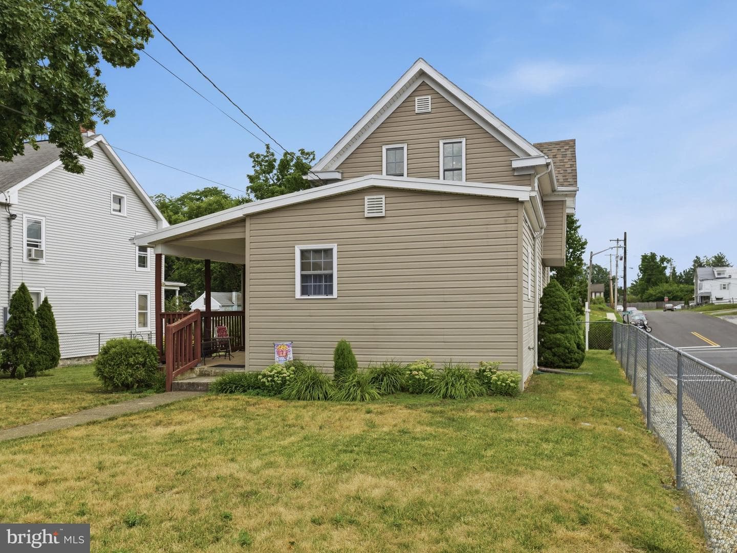 631 Maryland Avenue photo 27