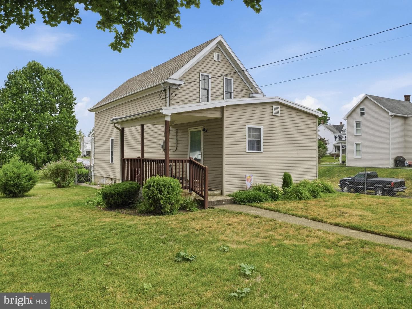 631 Maryland Avenue photo 29