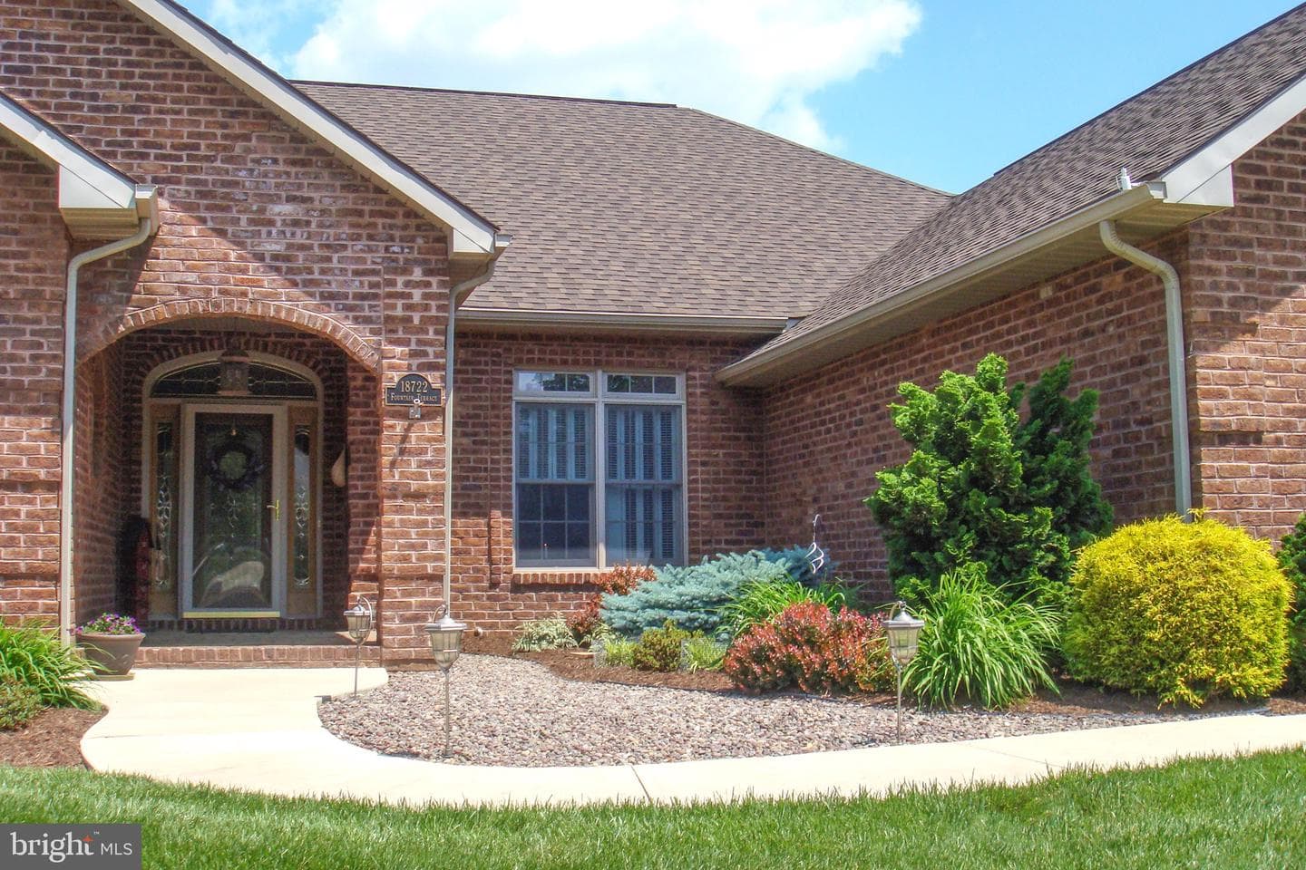 18722 Fountain Terrace photo 3
