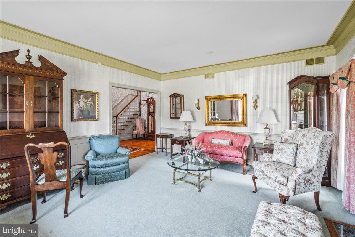 9743 Redamar Drive photo 22