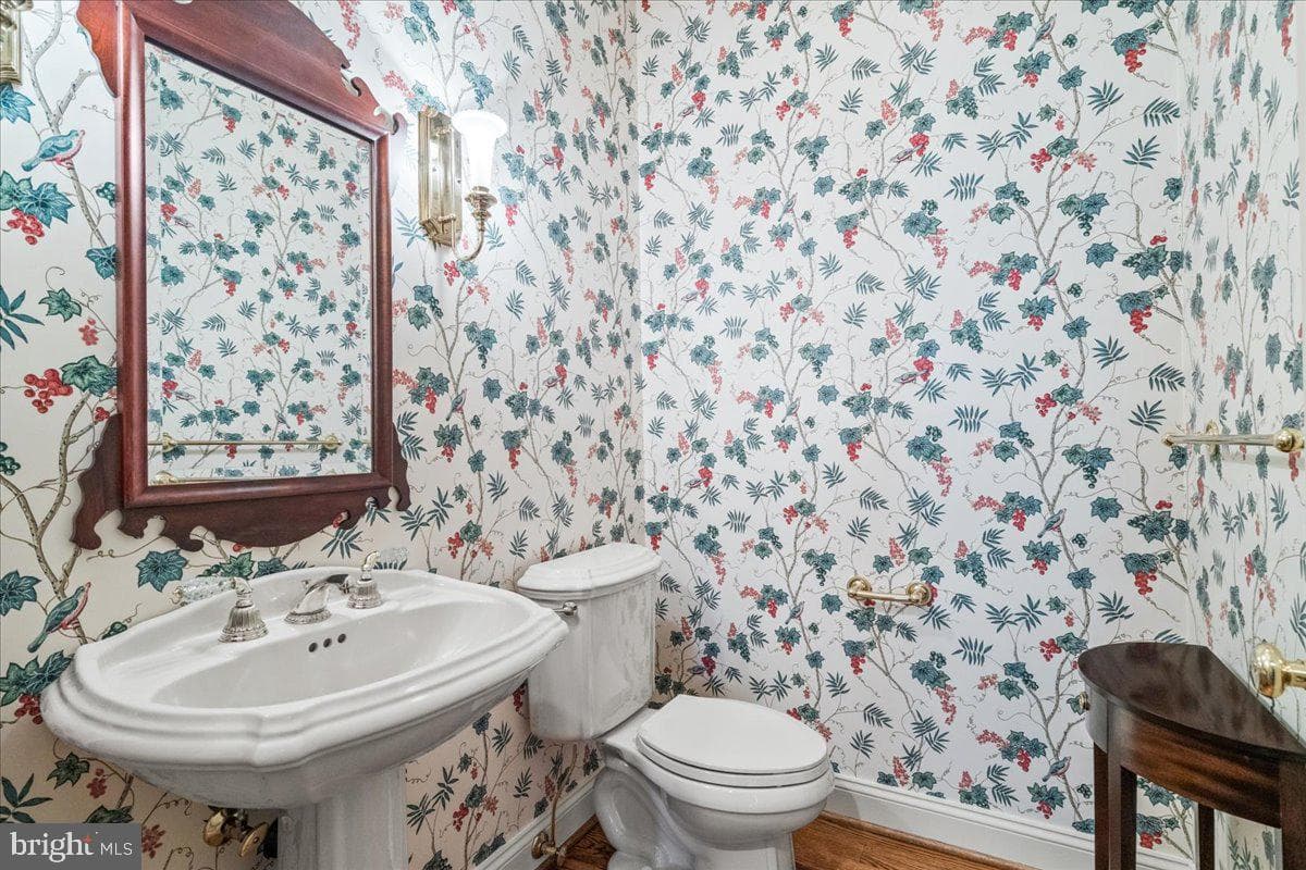9743 Redamar Drive photo 24
