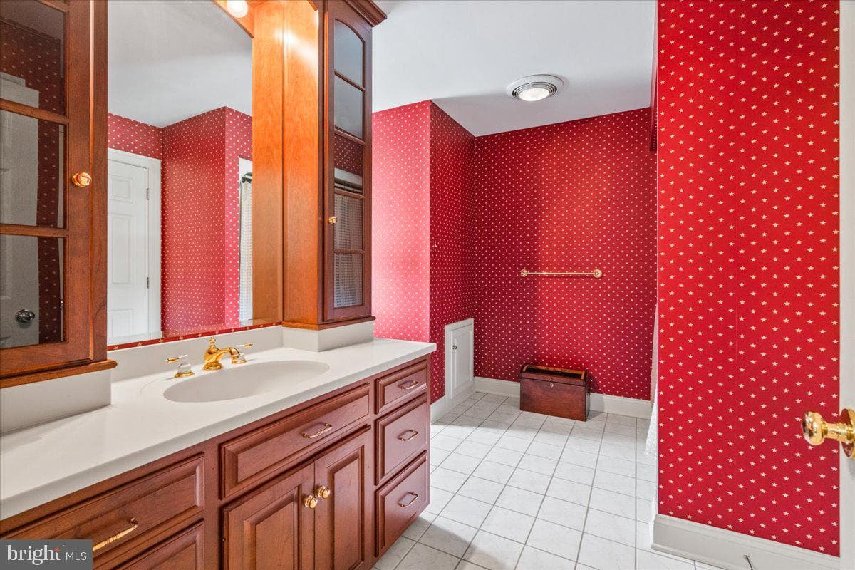 9743 Redamar Drive photo 36