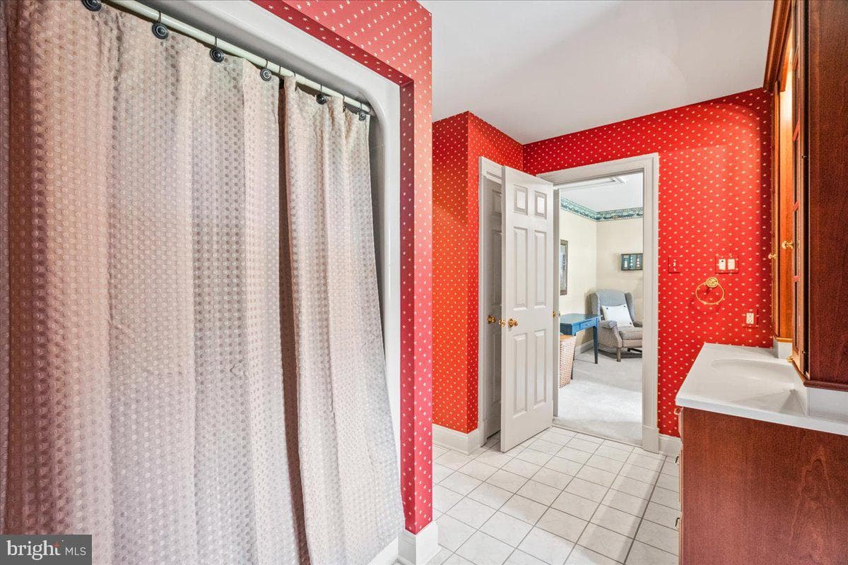 9743 Redamar Drive photo 37