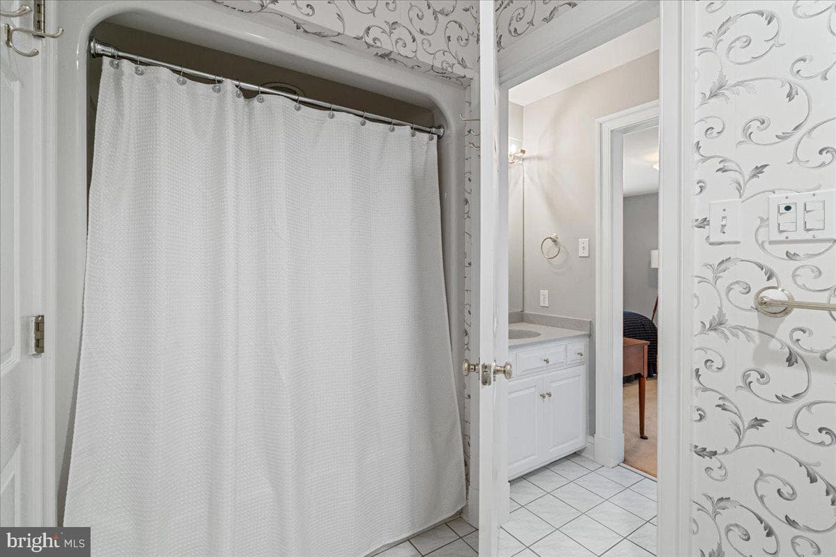 9743 Redamar Drive photo 40