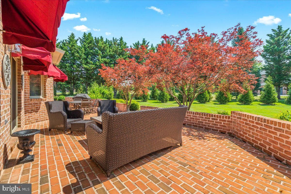 9743 Redamar Drive photo 46