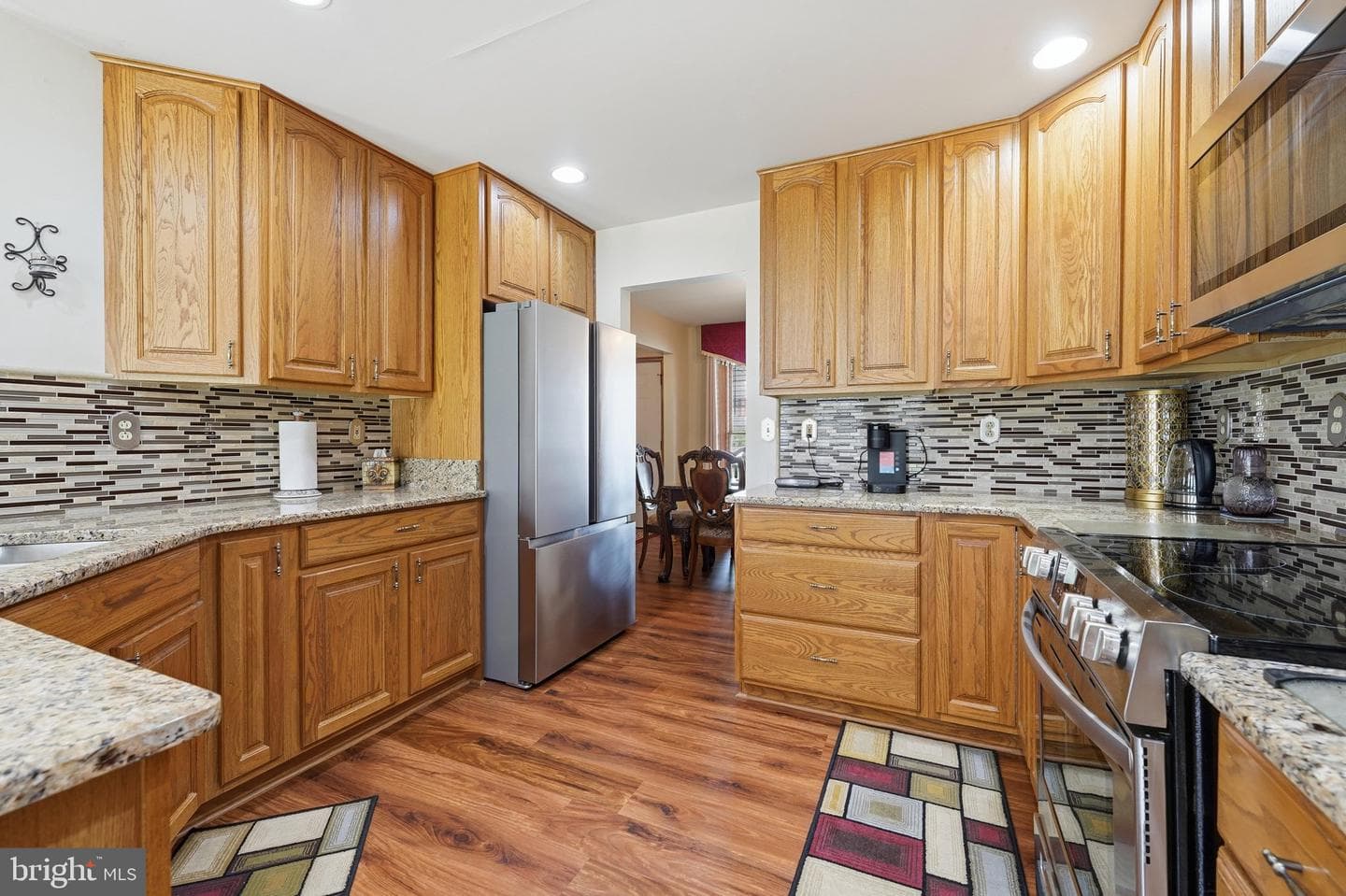 11 Thompson Court photo 13