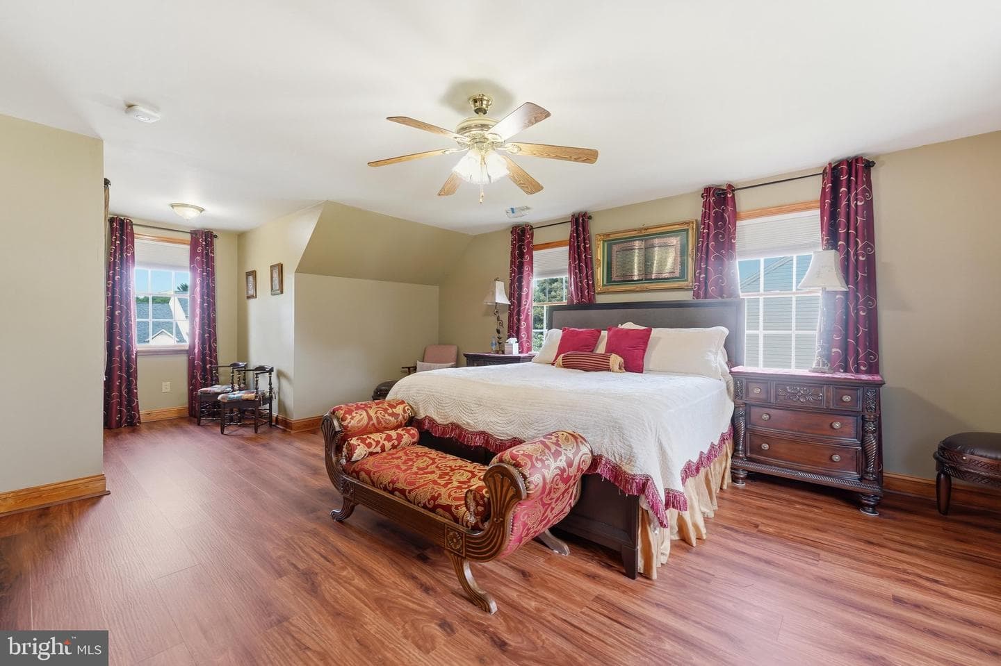 11 Thompson Court photo 23