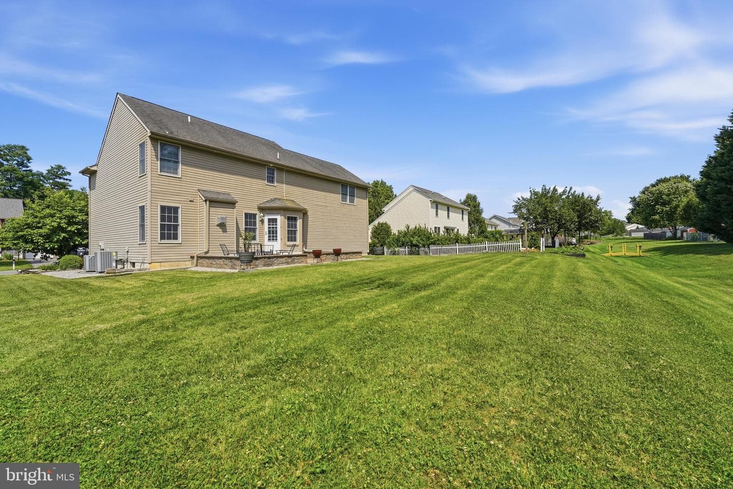 11 Thompson Court photo 44