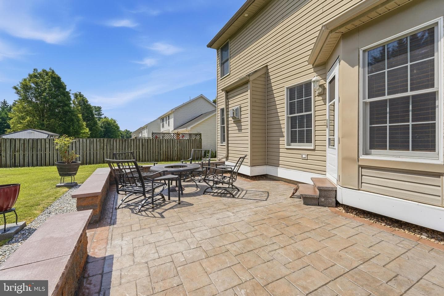 11 Thompson Court photo 47