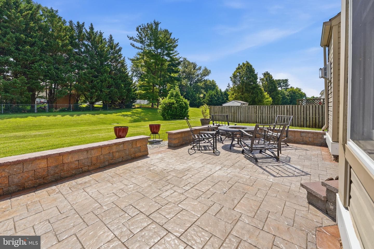 11 Thompson Court photo 48