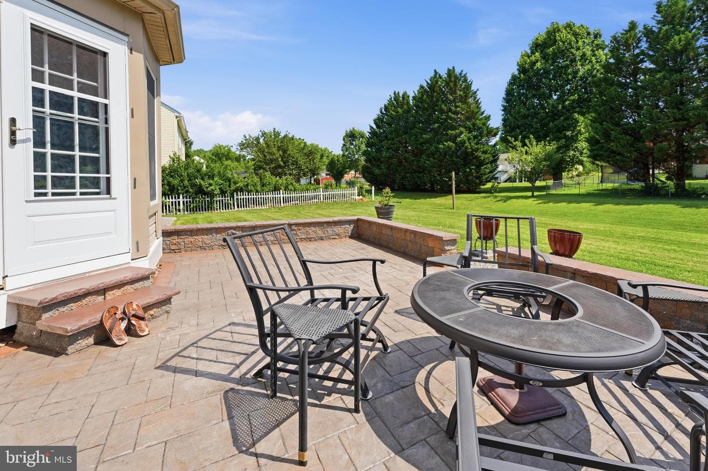 11 Thompson Court photo 50