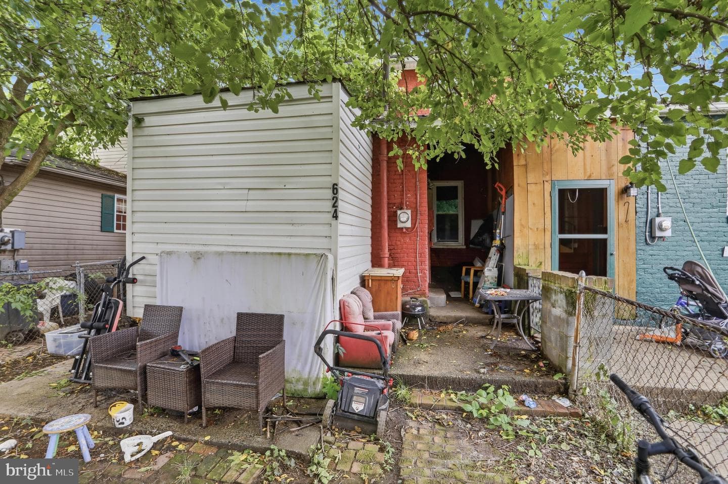 624 George Street photo 10