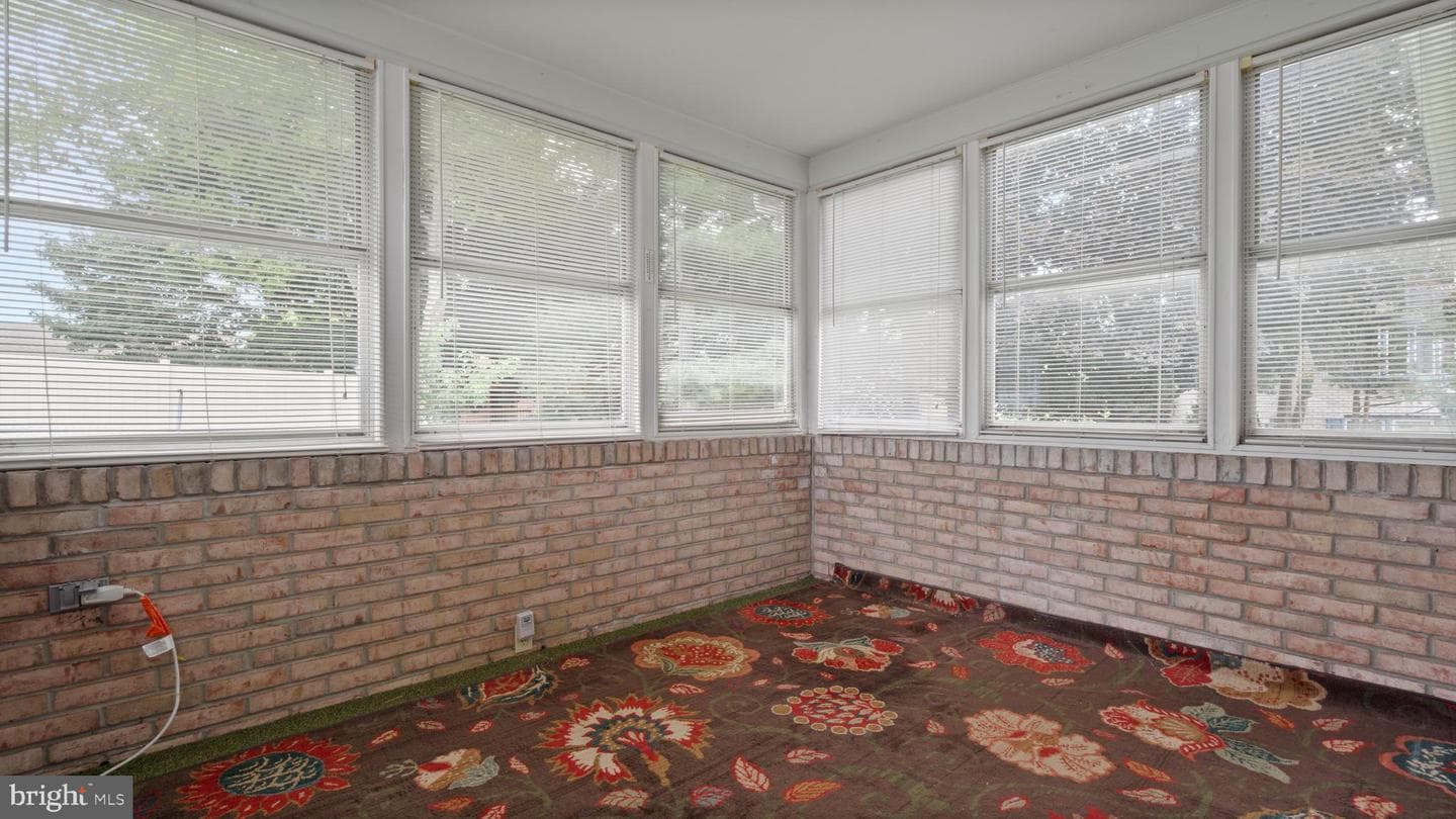 309 Kingswood Terrace photo 17